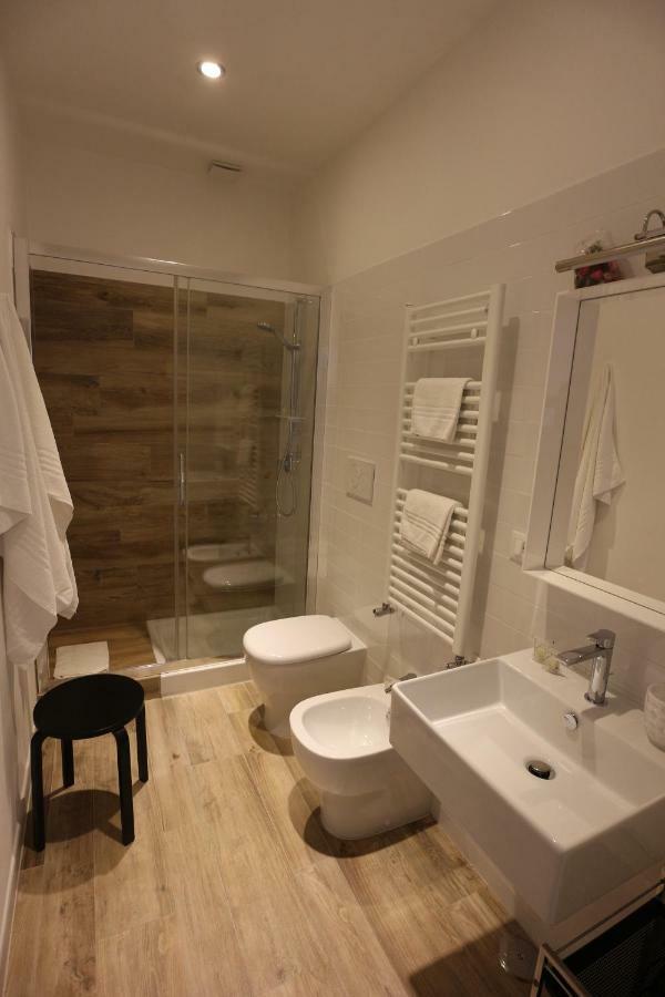 Al 32 B&B マッサ・マリッティマ エクステリア 写真